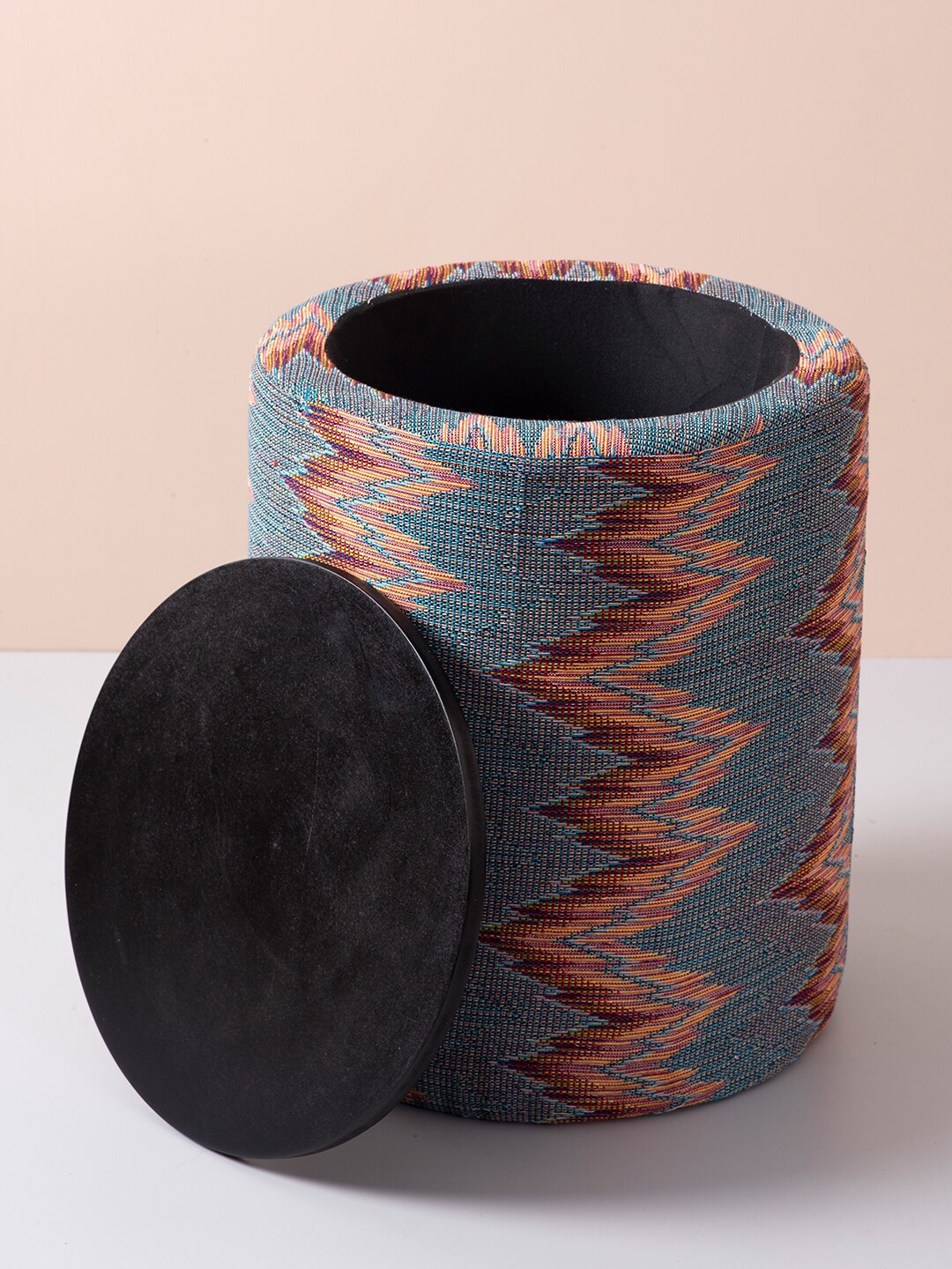 

nestroots Blue & Red Printed Round Ottoman