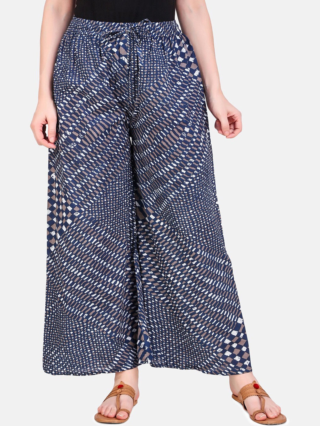 

Aawari Women Blue Abstract Printed Palazzo