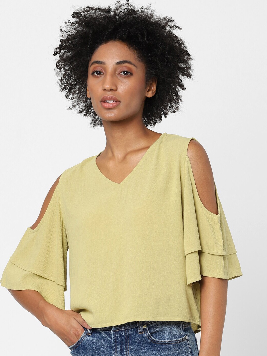 

ONLY Green Solid Cold-Shoulder Crop Top