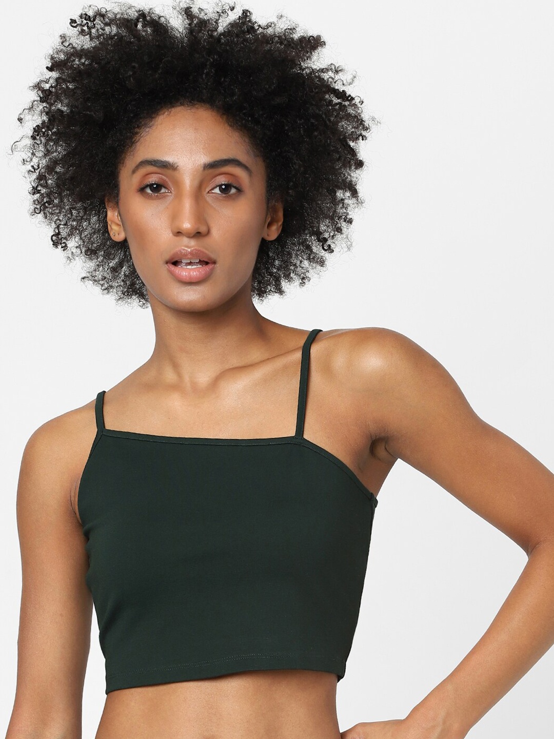 

ONLY Green Solid Crop Top