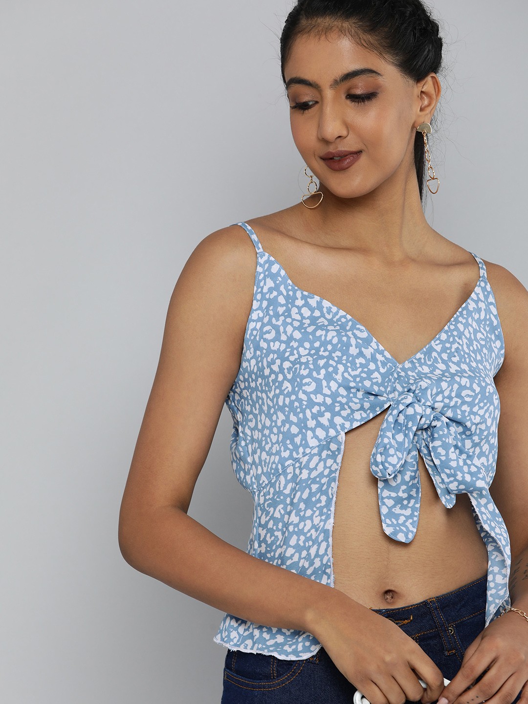 

MAGRE Blue Floral Print Georgette Crop Top