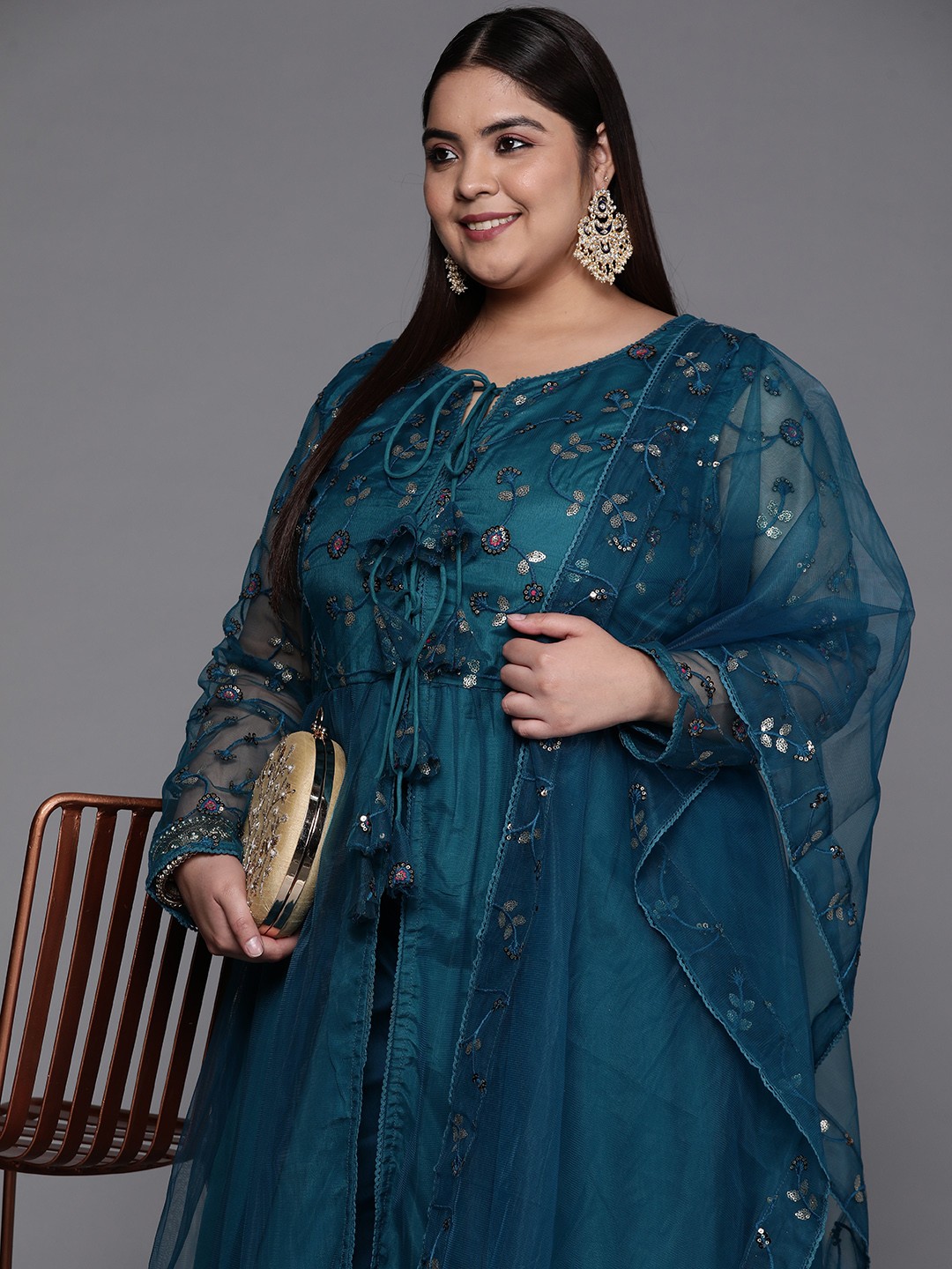 

INDDUS PLUS Women Teal Blue Embroidered Sequinned Kurta with Trousers & Net Dupatta
