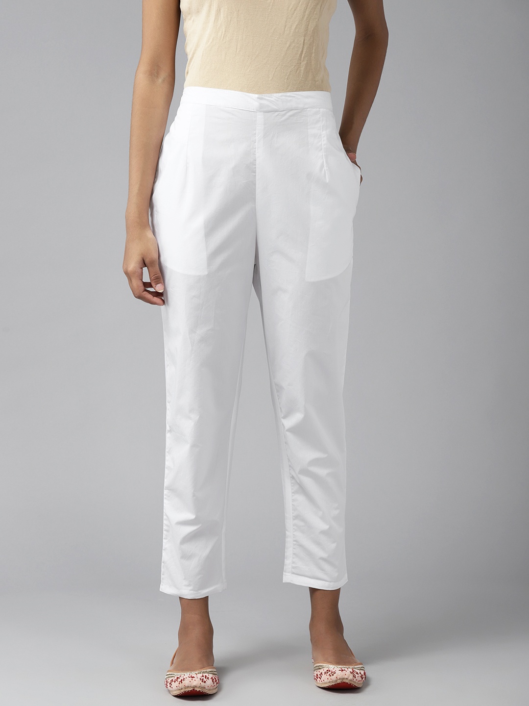 

Ginni Arora Label Women White Slim Fit Trousers