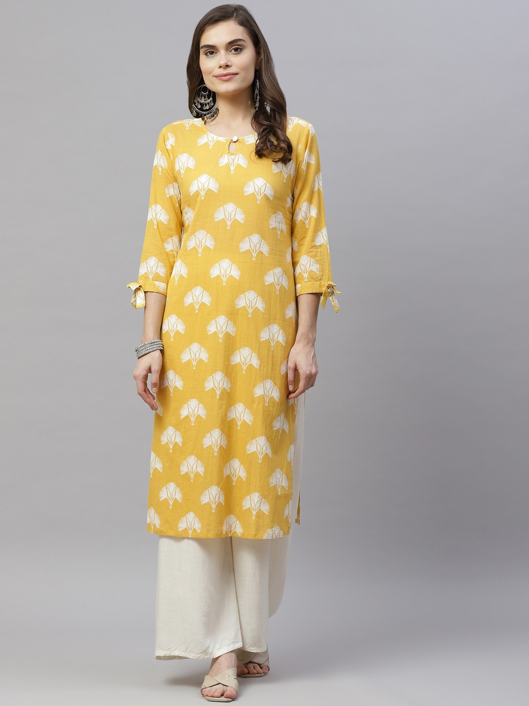 

MIRAVAN Women Yellow & White Ethnic Motifs Printed Kurta
