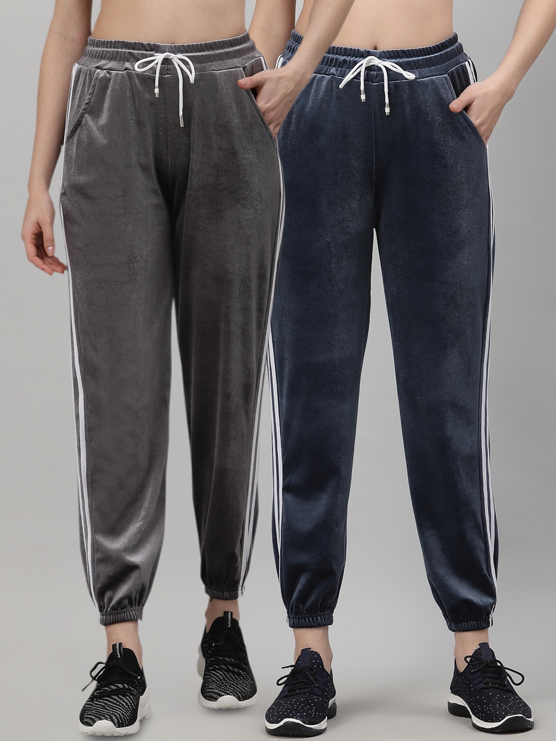 

NEUDIS Women Pack of 2 Blue & Grey Solid Velvet Joggers