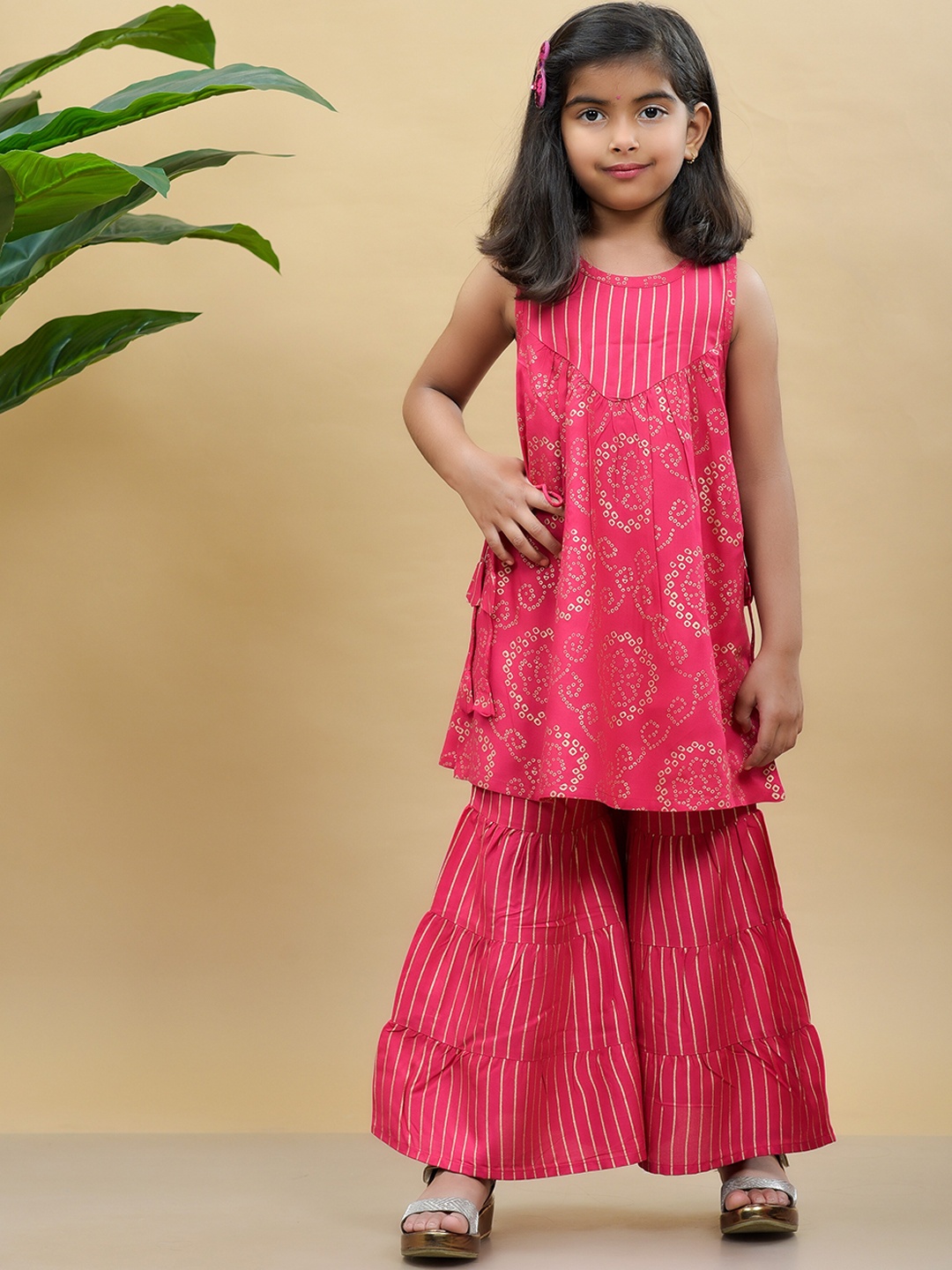 

misbis Girls Pink Printed Angrakha Kurti with Sharara