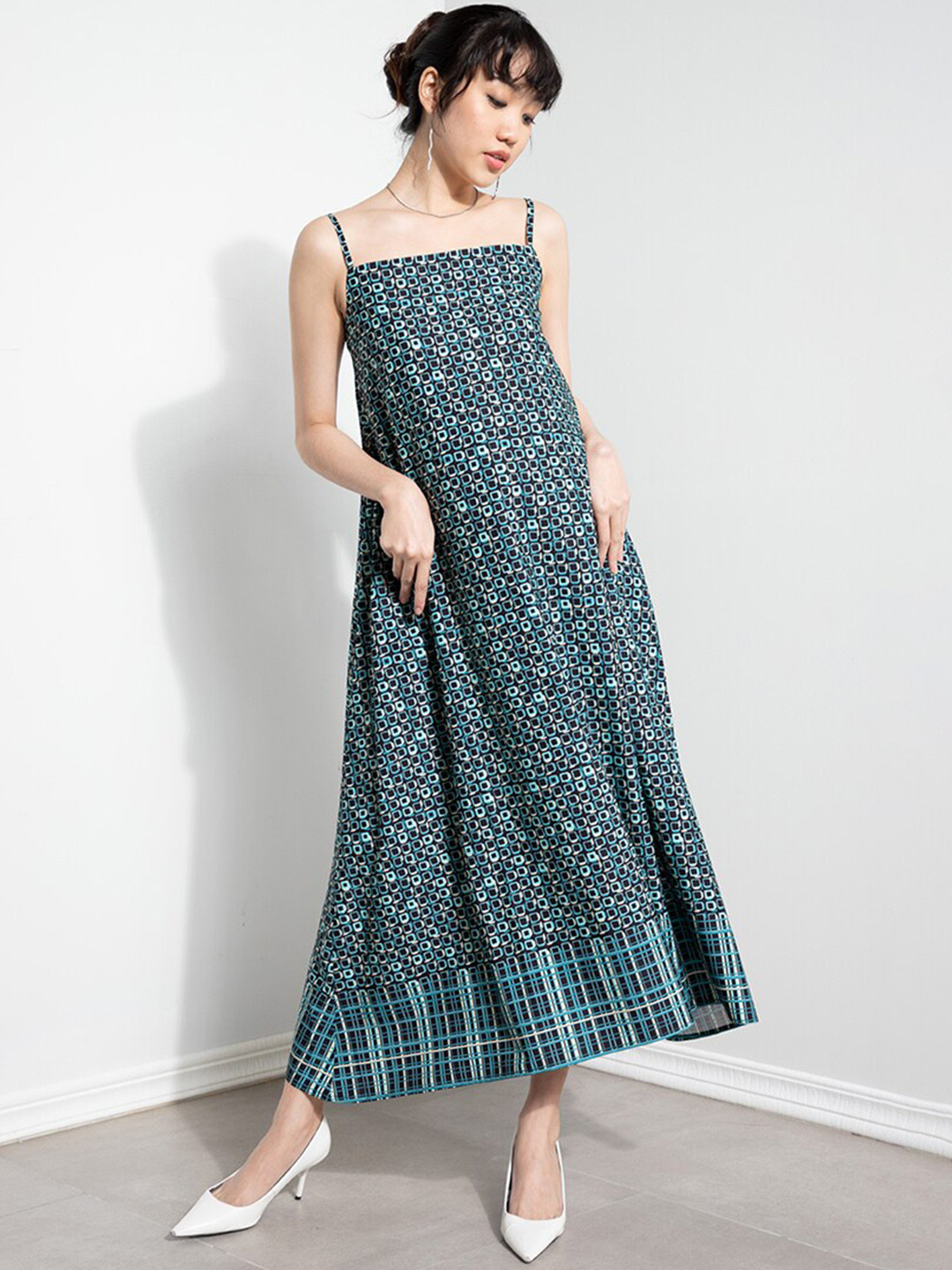 

ZALORA OCCASION Navy Blue & White A-Line Maxi Dress