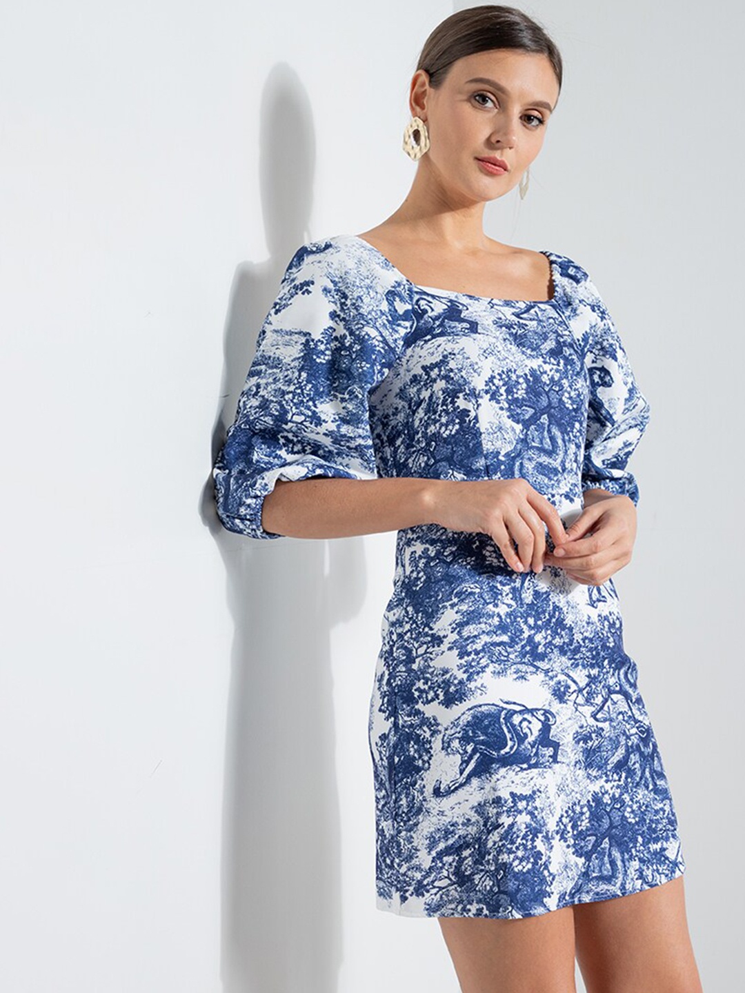

ZALORA OCCASION Blue & White Square Neck Puff Mini Dress