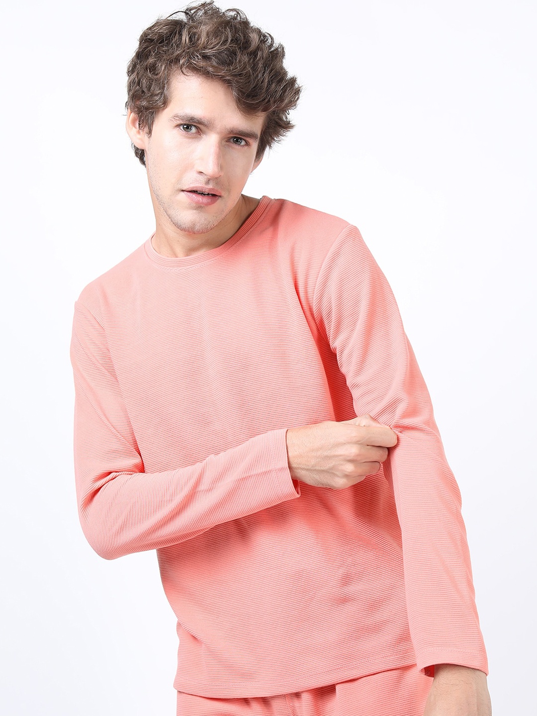 

HIGHLANDER Men Regular Fit T-shirt, Coral