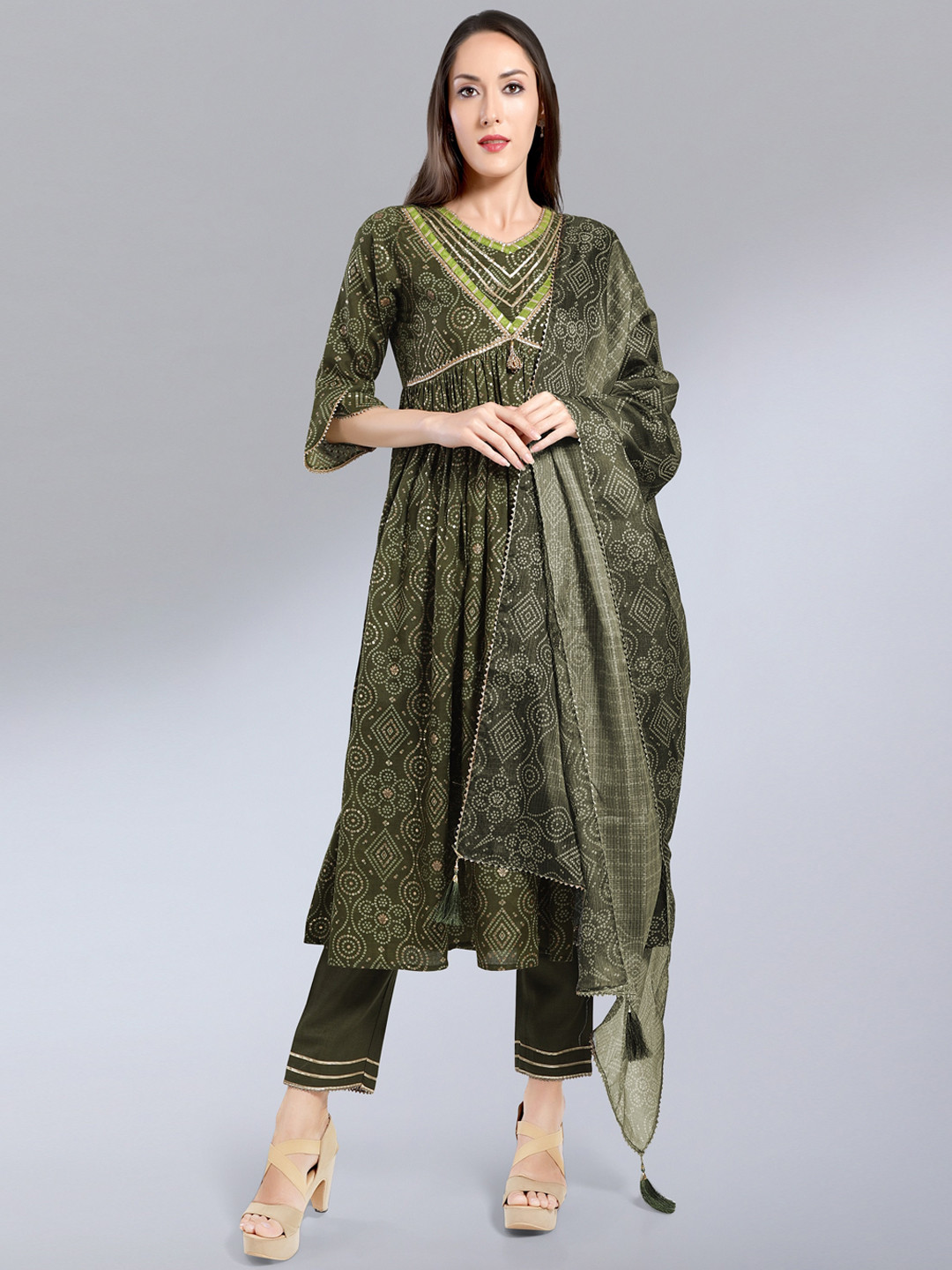 

MADHURAM Women Green Ethnic Motifs Printed Empire Kurta with Trousers & With Dupatta