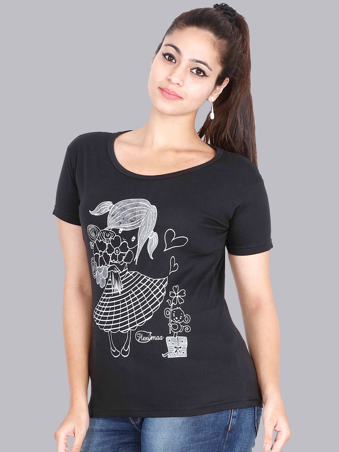 

Fleximaa Women Black Printed Cotton T-shirt