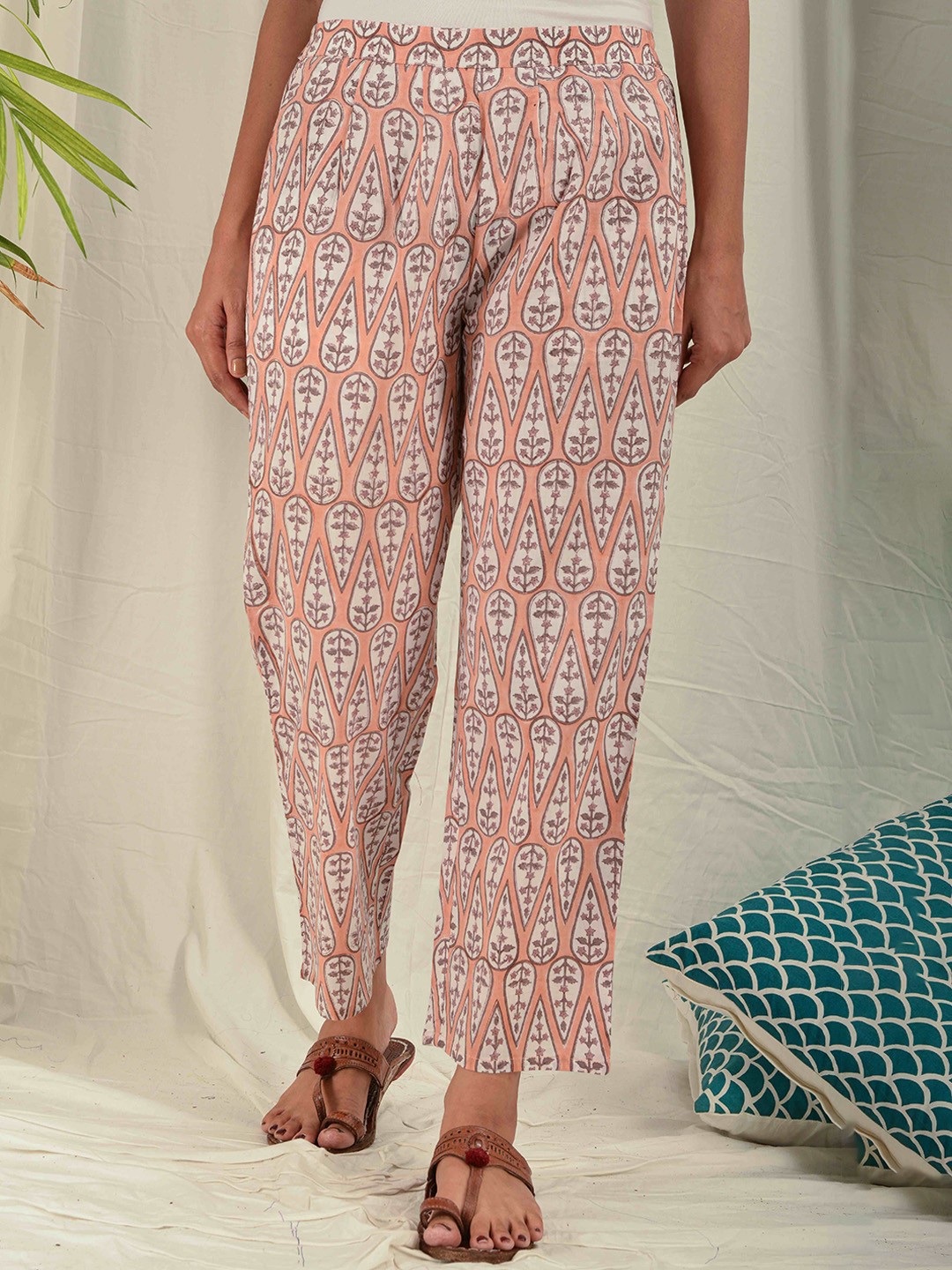 

House of Dhaaga Women Peach-Coloured & White Printed Cotton Lounge Pants, Orange