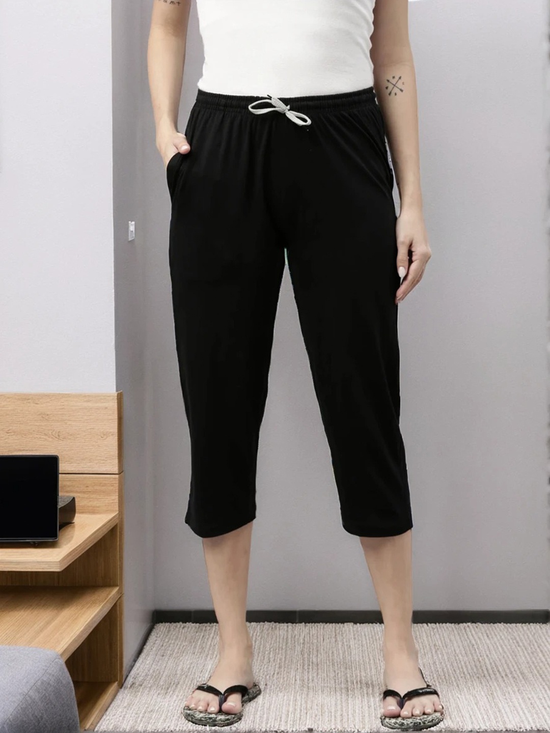 

Kryptic Women Pure Cotton Lounge Capris, Black