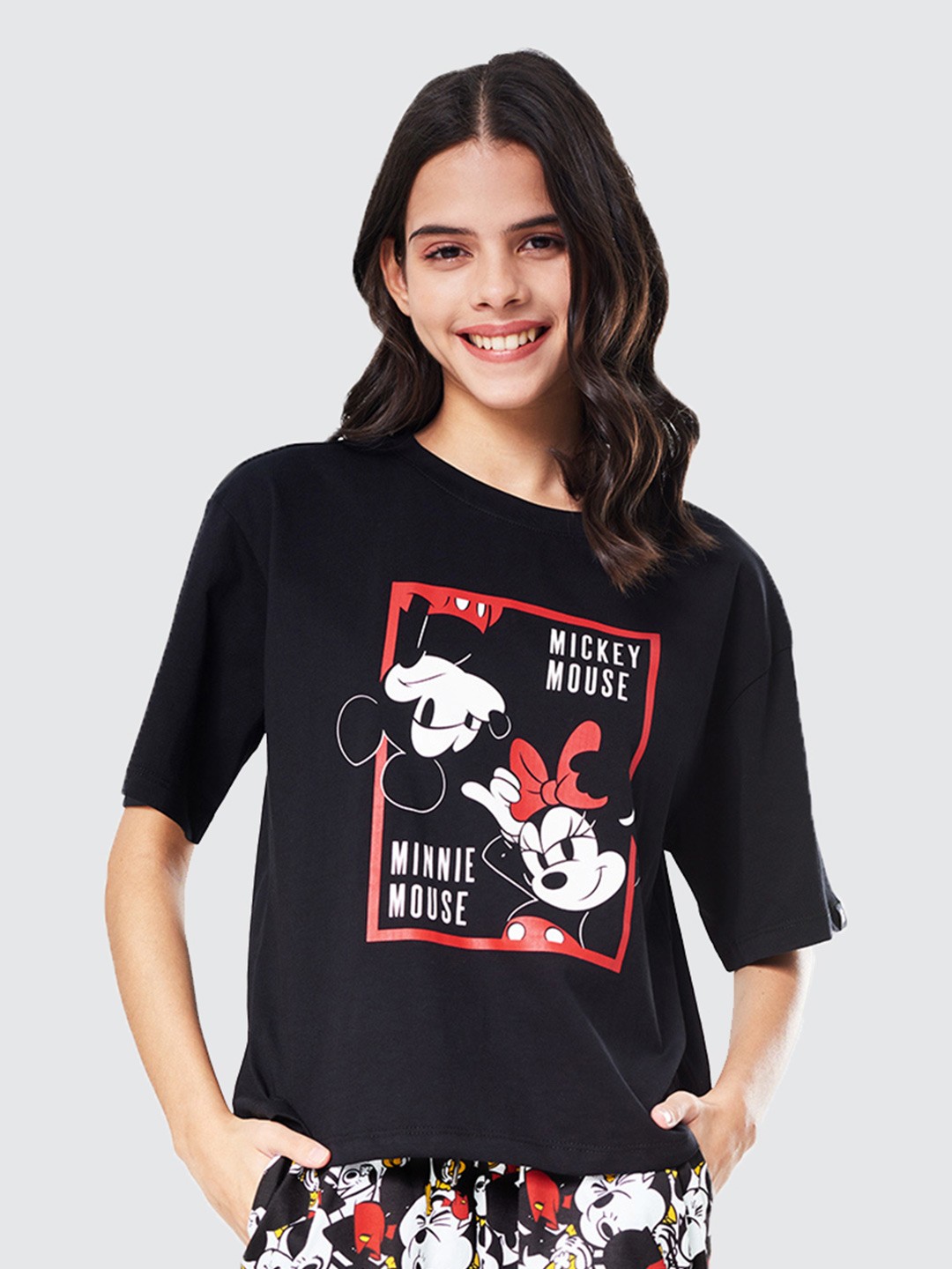 

The Souled Store Women Black & Red Printed Night suit
