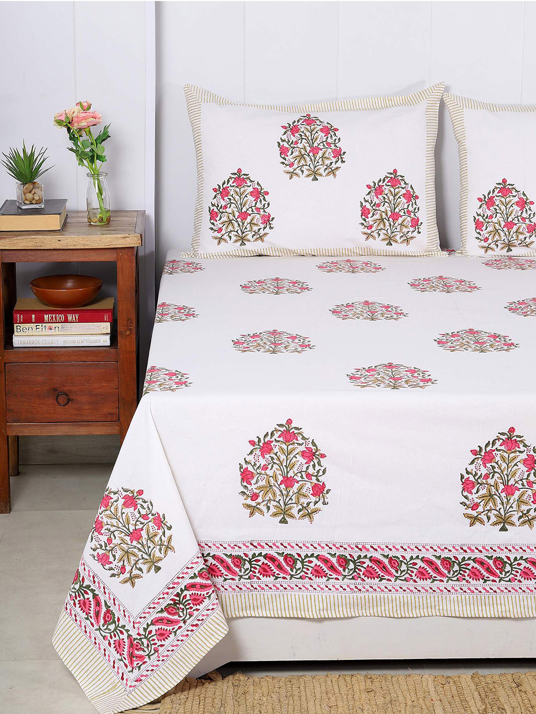 

HANDICRAFT PALACE White & Pink Floral 300 TC Queen Bedsheet with 2 Pillow Covers