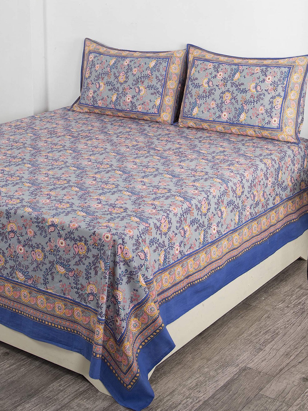 

HANDICRAFT PALACE Grey & Blue Floral 300 TC Queen Bedsheet with 2 Pillow Covers