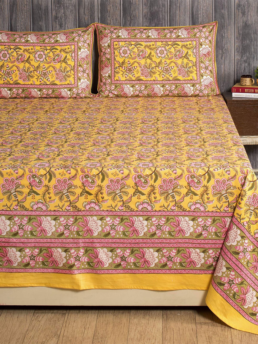

HANDICRAFT PALACE Yellow & Pink Floral 300 TC Queen Bedsheet with 2 Pillow Covers