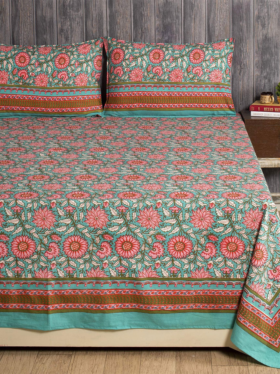 

HANDICRAFT PALACE Green & Pink Floral 300 TC Queen Bedsheet with 2 Pillow Covers