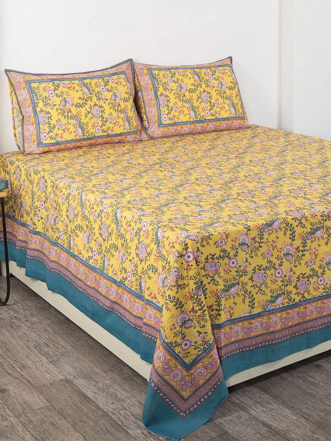 

HANDICRAFT PALACE Yellow & Pink Floral 300 TC Queen Bedsheet with 2 Pillow Covers