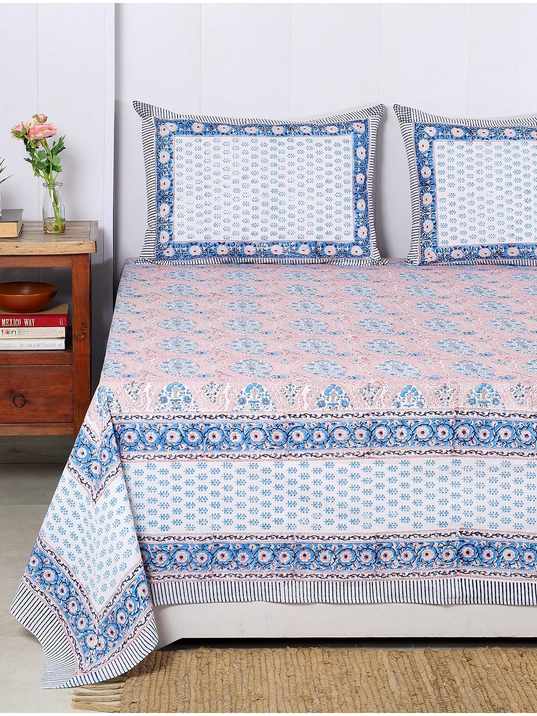

HANDICRAFT PALACE White & Blue Floral 300 TC Queen Bedsheet with 2 Pillow Covers