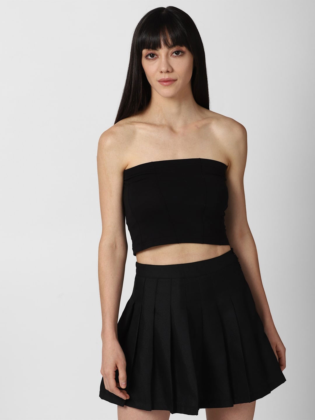 

FOREVER 21 Black Tube Crop Top