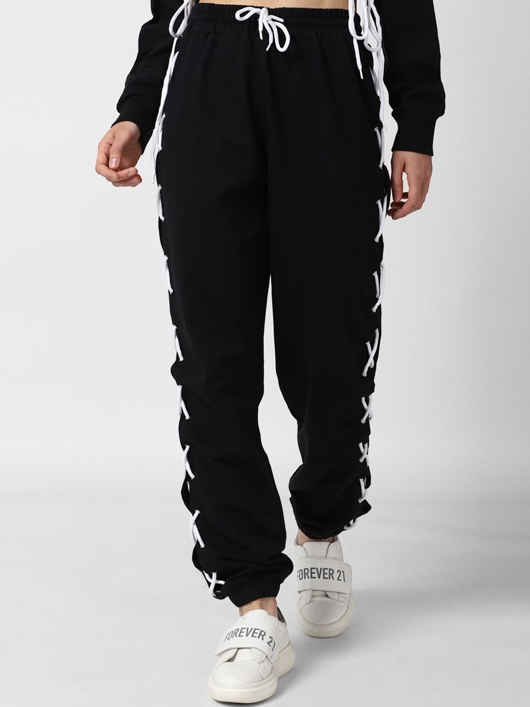 

FOREVER 21 Women Black Cotton Joggers