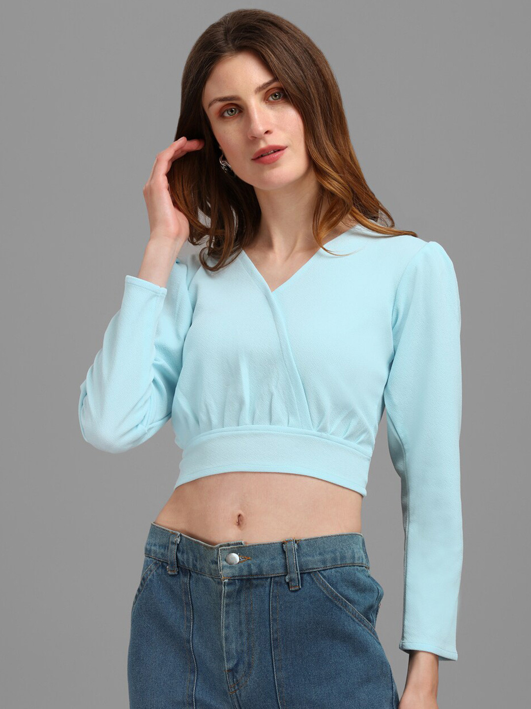 

PURVAJA Women Blue Solid V Neck Crop Top