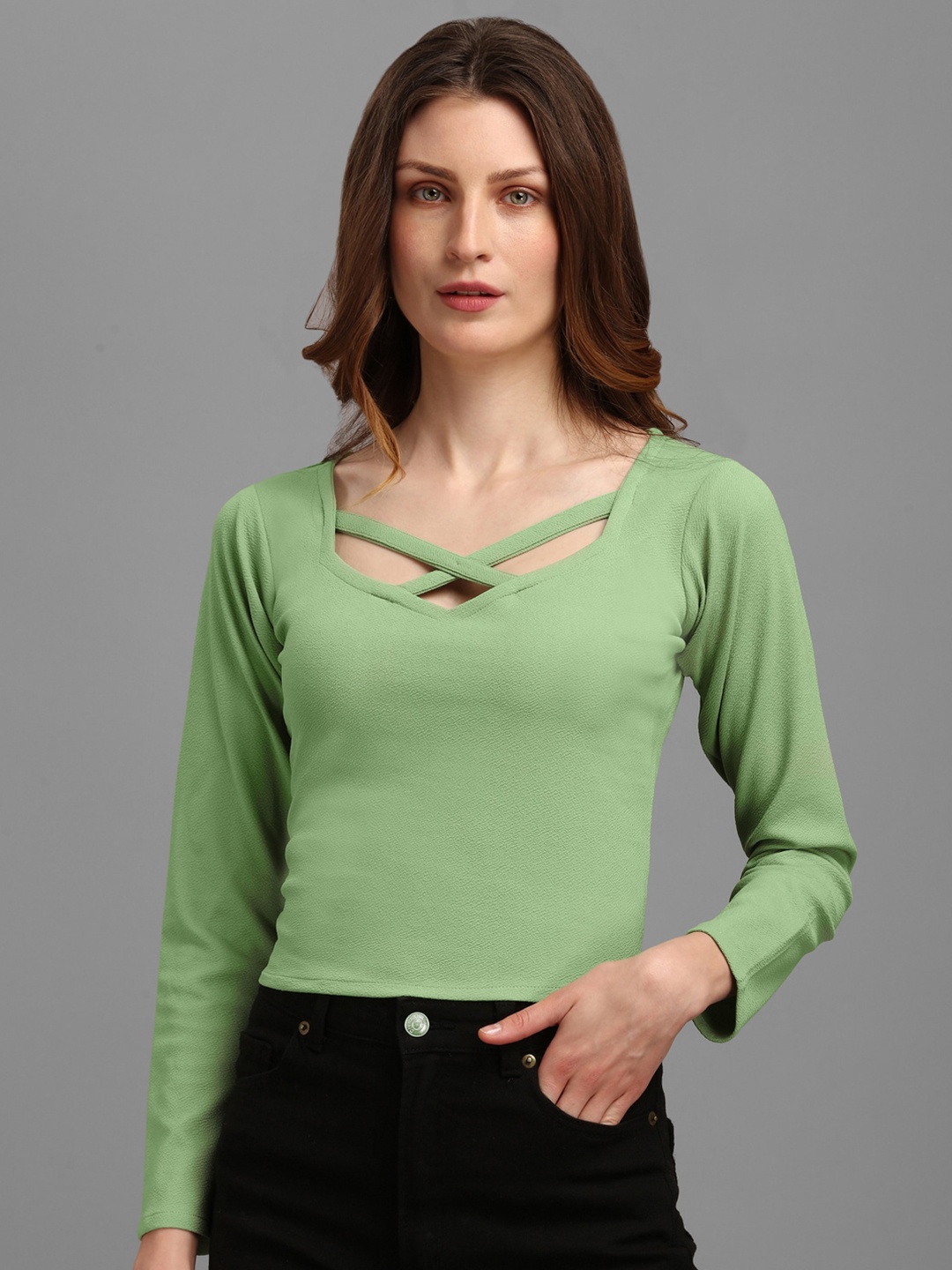 

PURVAJA Green Sweetheart Neck Fitted Crop Top