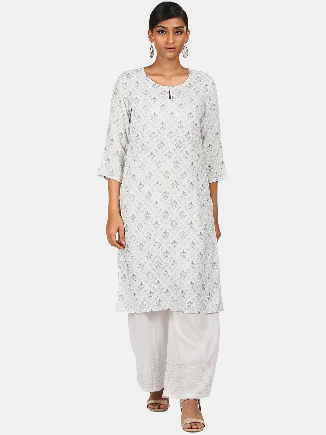 

Karigari Women White Cotton Key hole Neck Three Quarter Sleeve Kurta