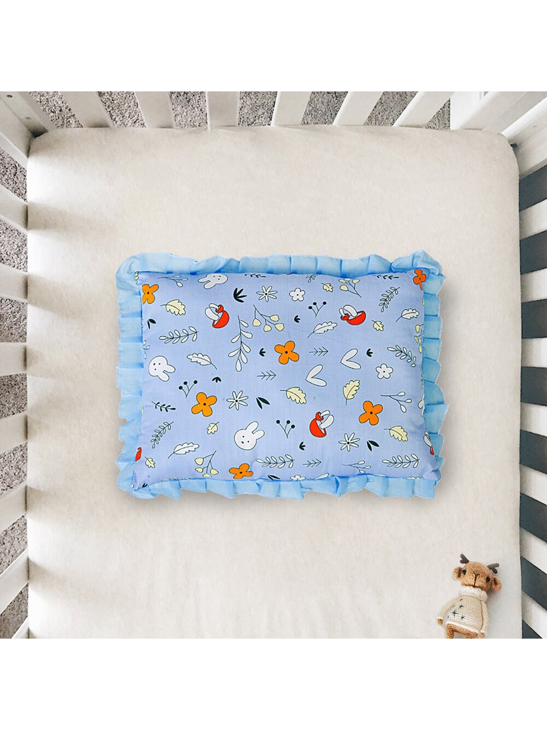 

Baby Moo Floral Rectangular Pillow, Blue