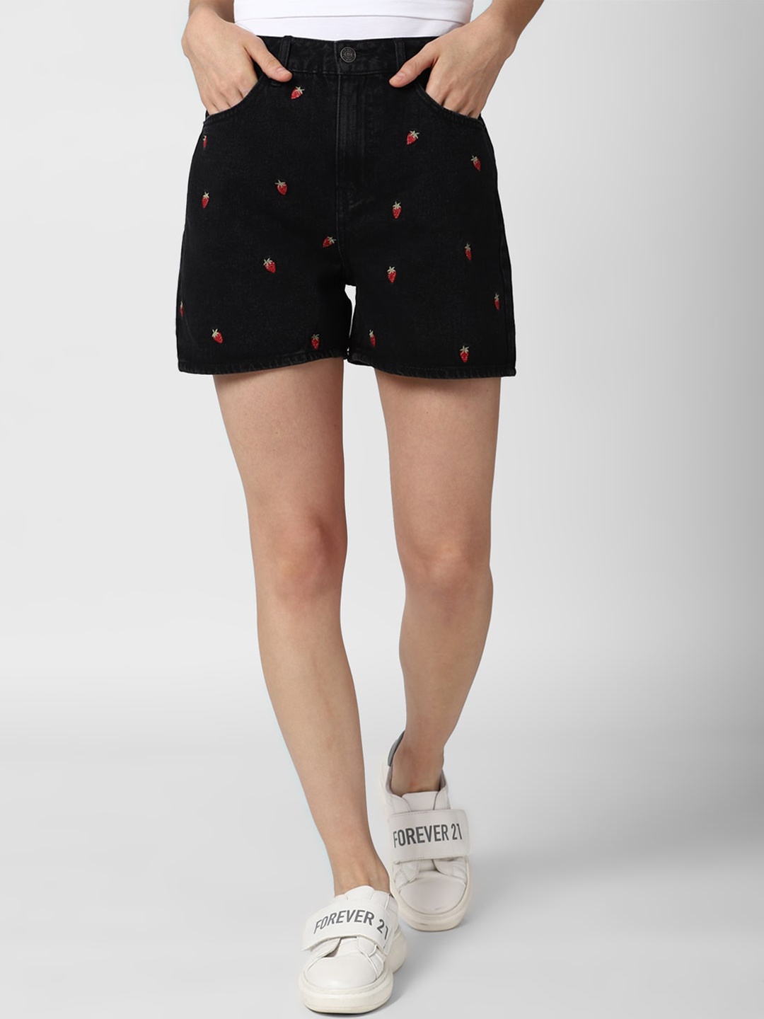 

FOREVER 21 Women Black Printed Mid Rise Denim Shorts