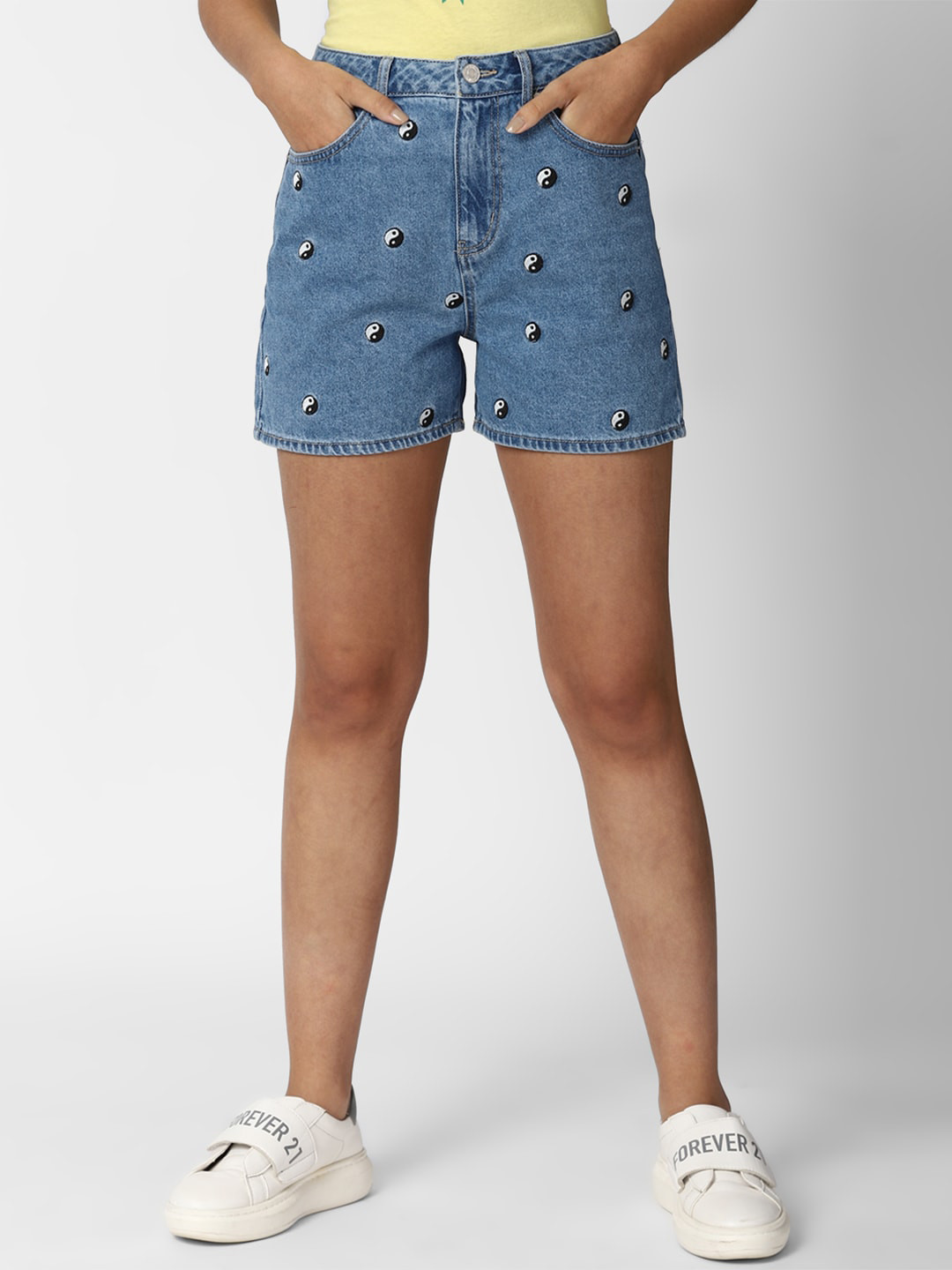 

FOREVER 21 Women Blue Floral Printed Denim Shorts