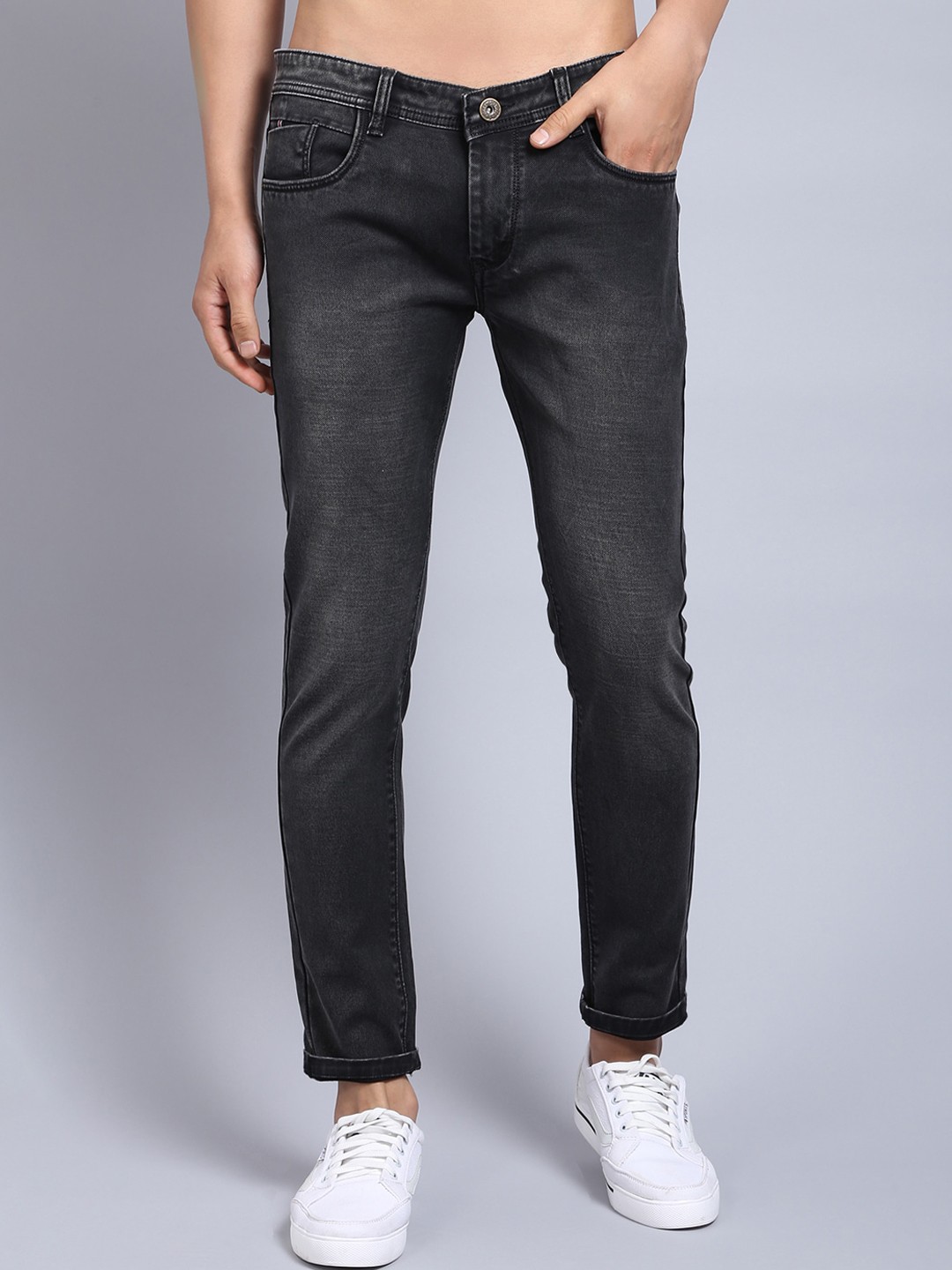 

Rodamo Men Black Slim Fit Heavy Fade Stretchable Jeans