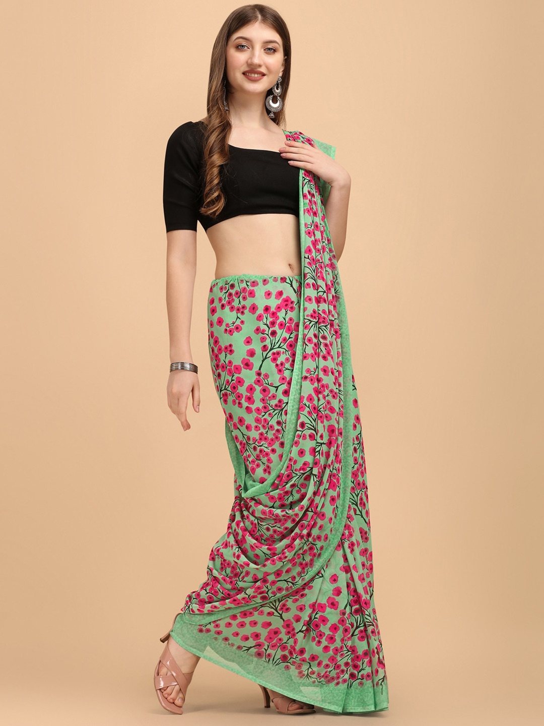 

Sangria Green & Pink Floral Printed Georgette Saree