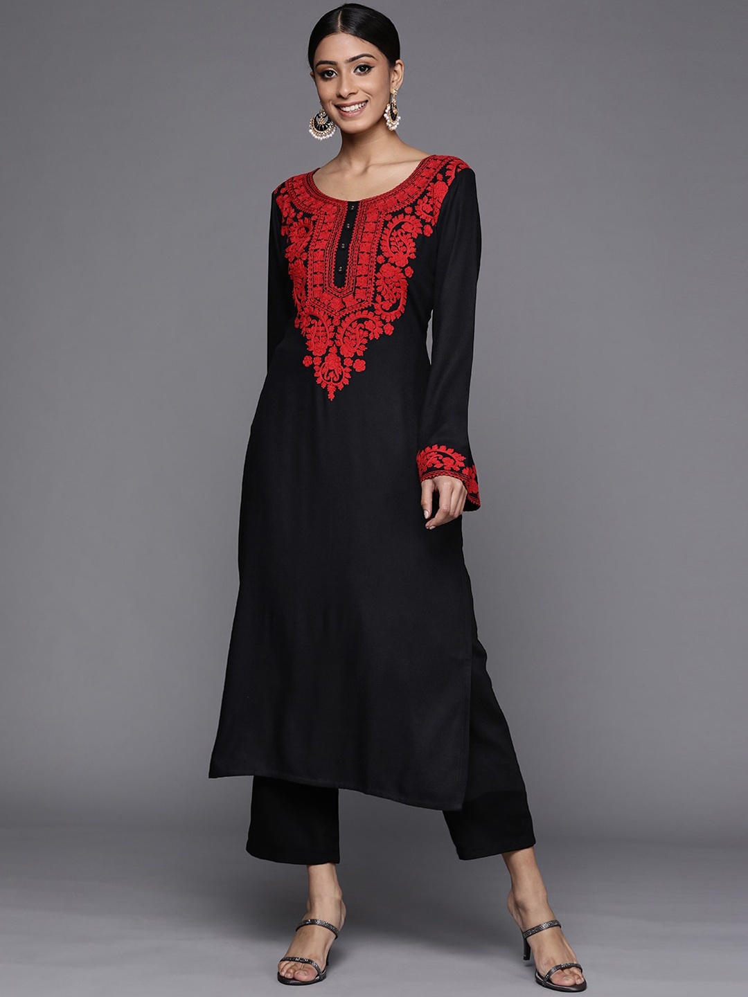 

Libas Women Black Yoke Design Thread Work Floral Kurta
