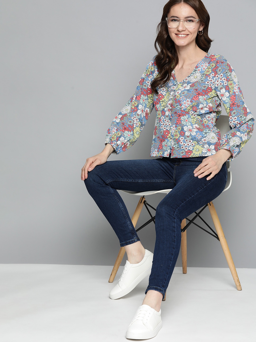 

Mast & Harbour Blue & White Floral Print Empire Top