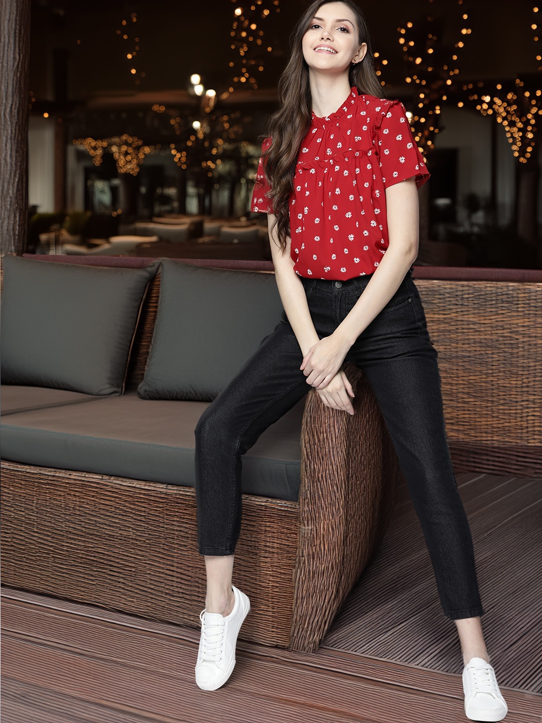 

Mast & Harbour Red & White Floral Print Top