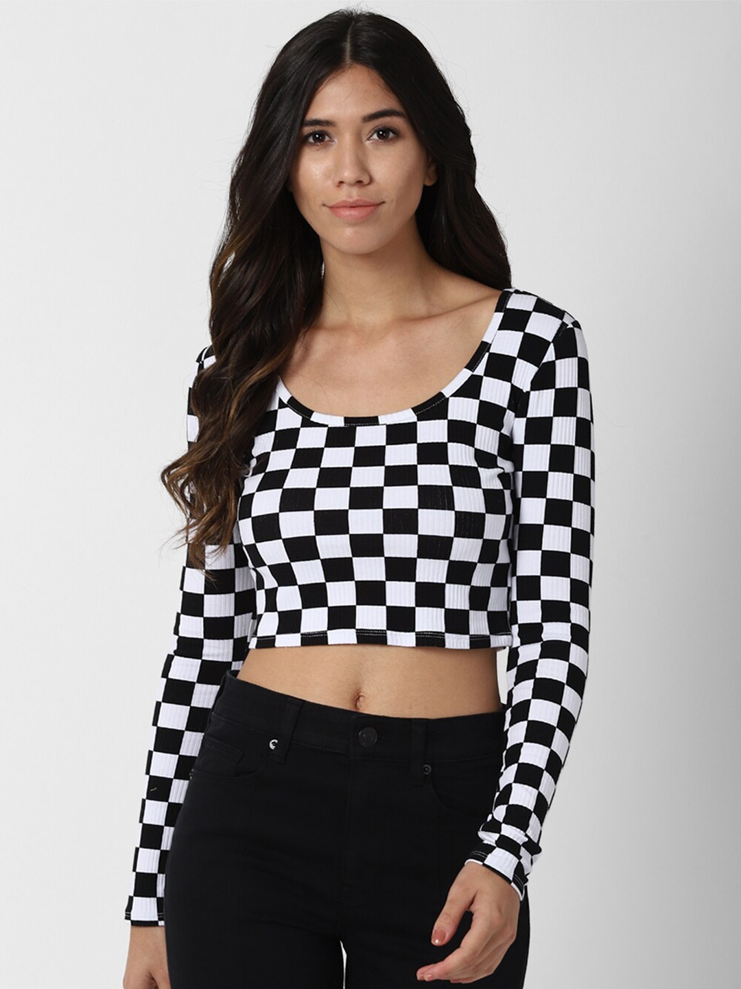 

FOREVER 21 Black Checked Crop Top
