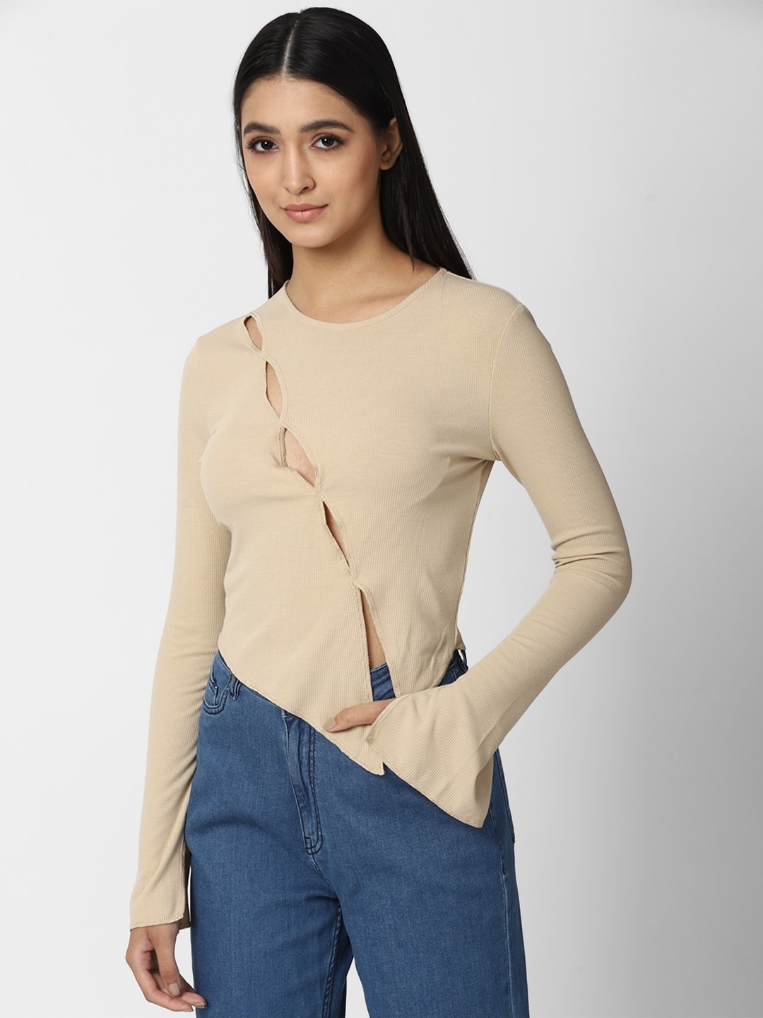 

FOREVER 21 Beige Front Slits Fitted Top