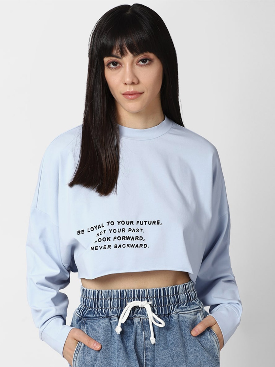 

FOREVER 21 Blue Solid Typography Printed Boxy Crop Top