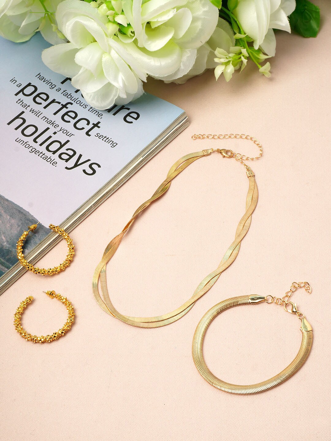 

Ferosh Snake Gold Chain Jewellery Set