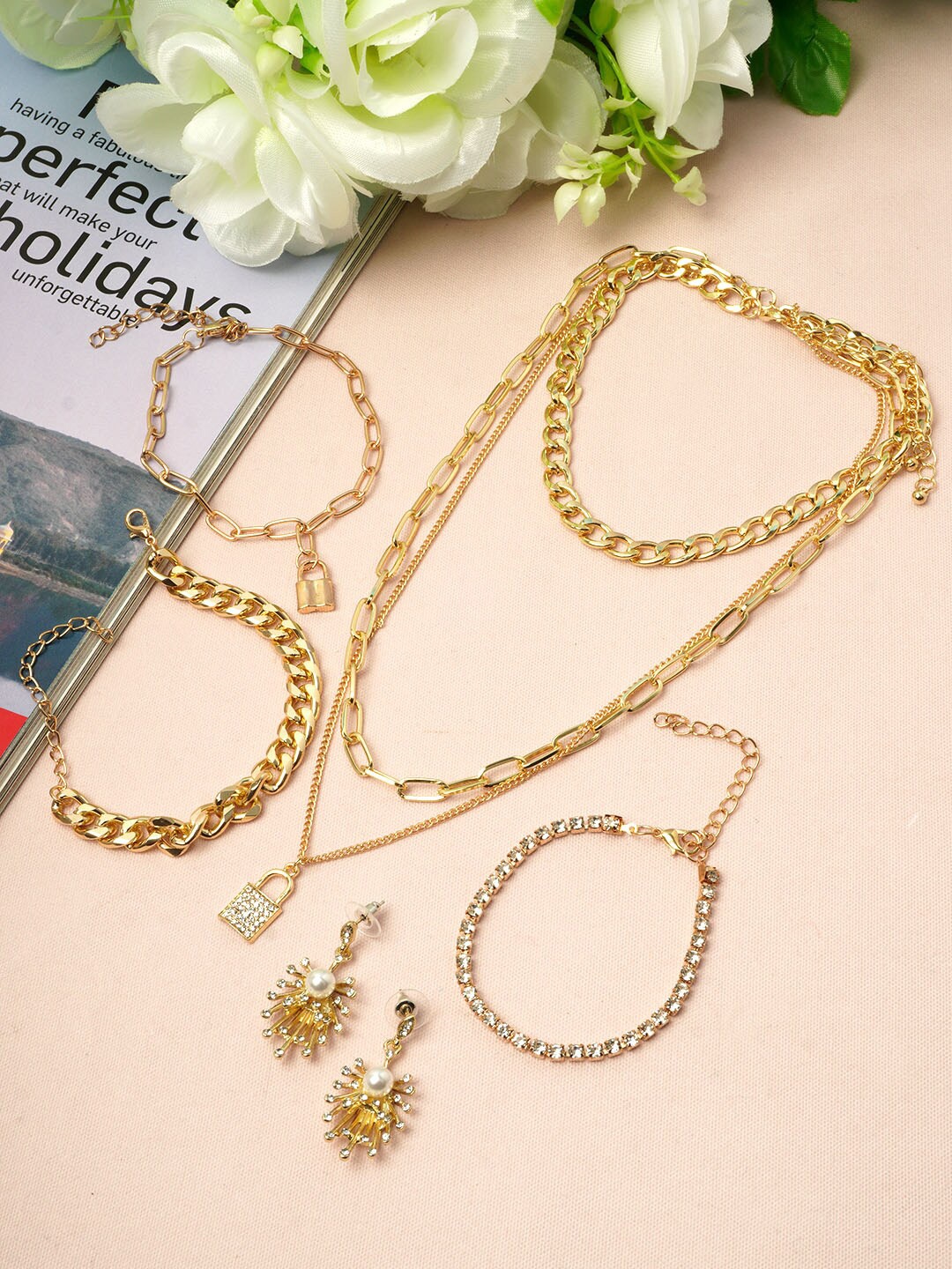 

Ferosh Gold-Toned White Stone-Studded Jewellery Set