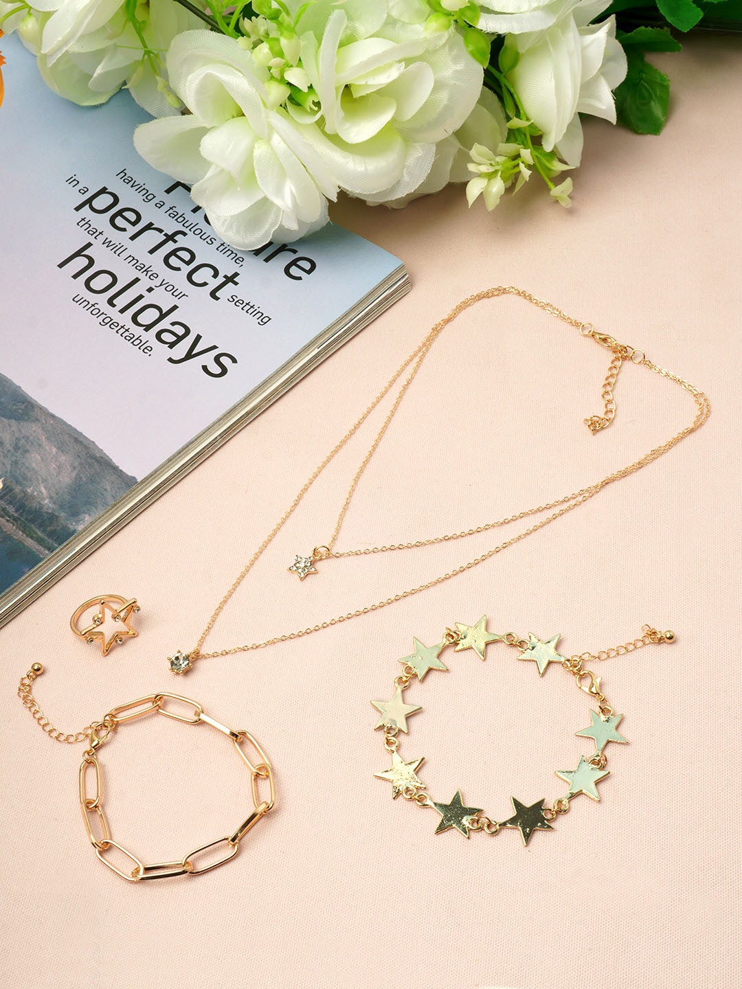 

Ferosh Gold-Toned White Stone-Studded Jewellery Set