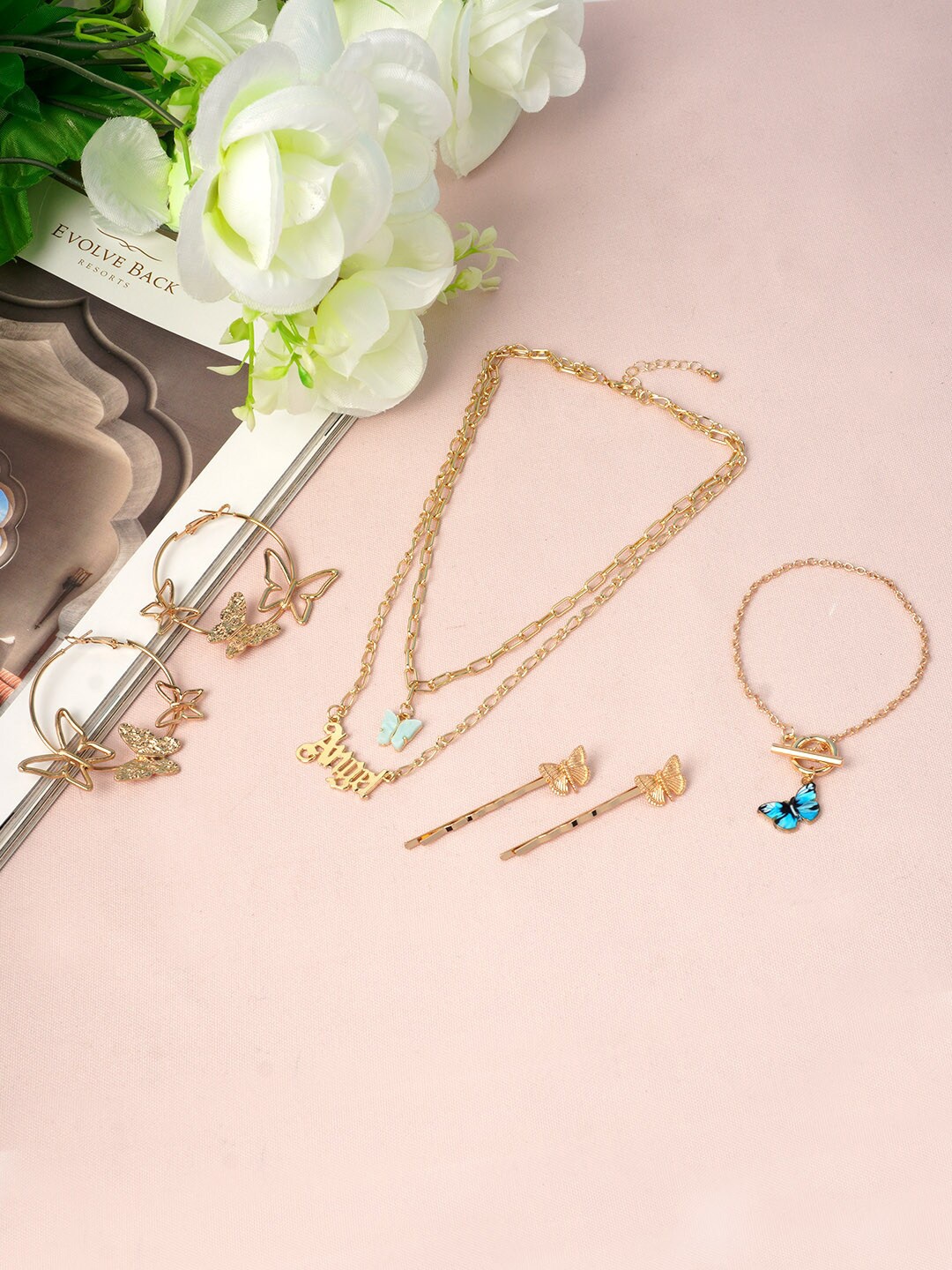 

Ferosh Gold-Toned Blue Butterfly Shaped Jewellery Set