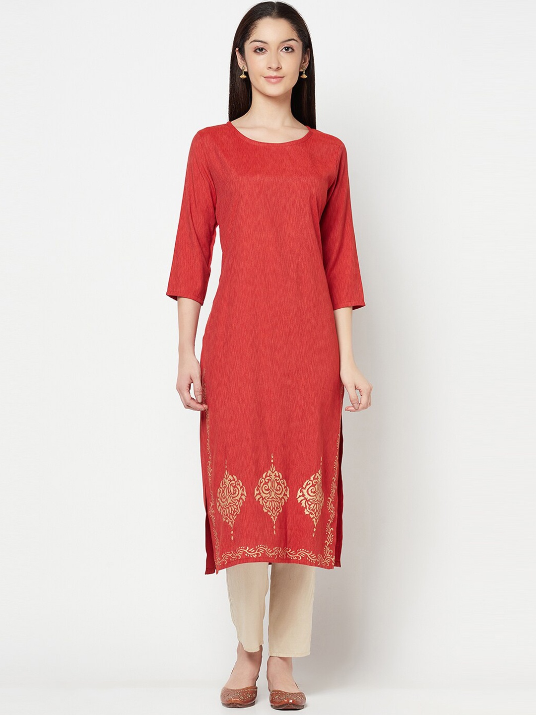 

Senyora Women Maroon Ethnic Motifs Solid Regular Sleeves Kurta