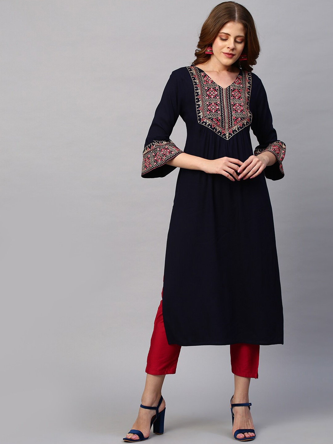 

FASHOR Women Navy Blue Floral Yoke Design Flared Sleeves Thread Work Kurta