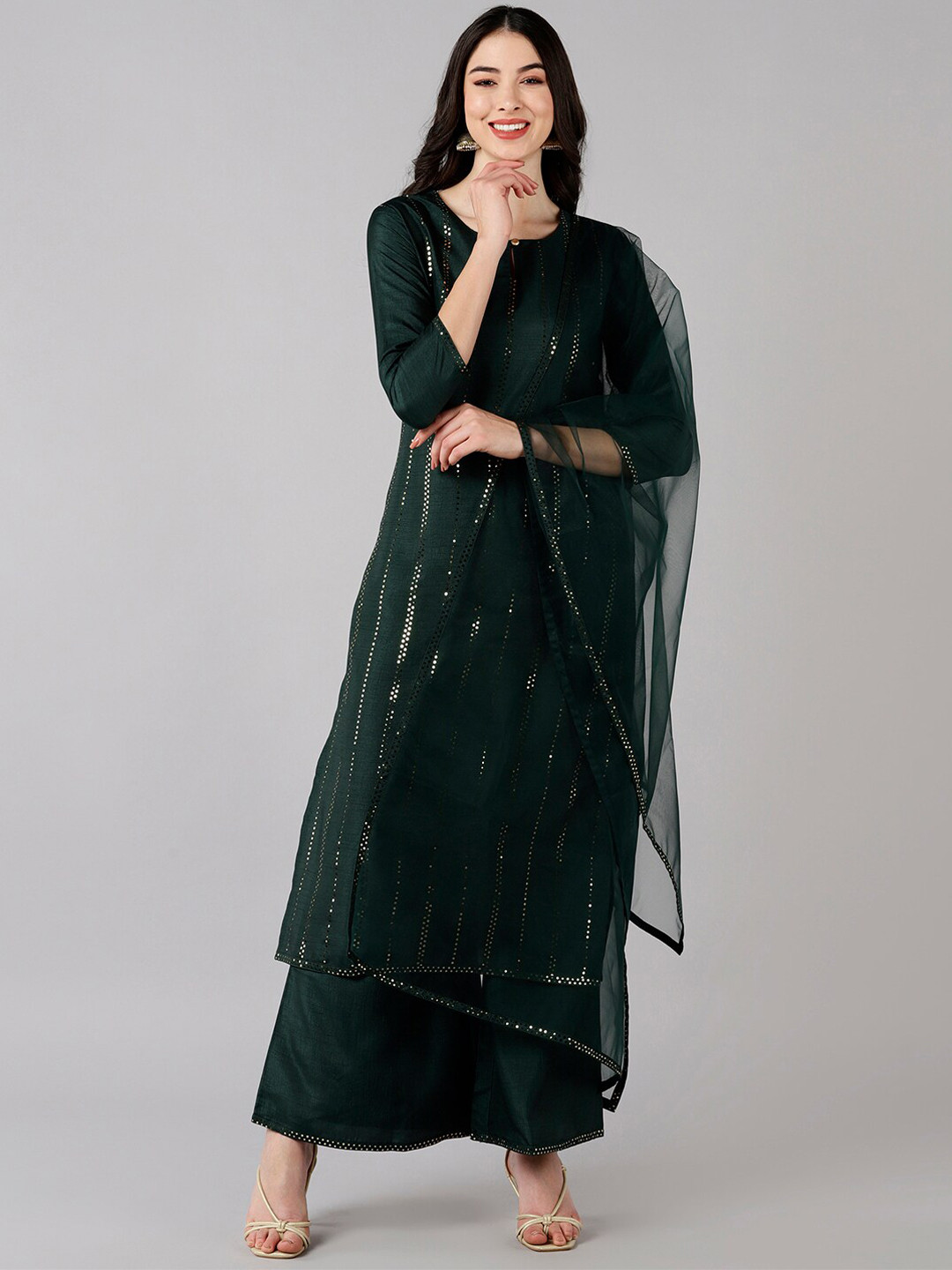 

AHIKA Women Green & Silver Kurta Set