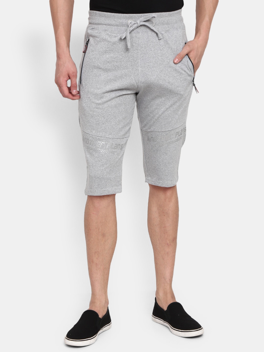

V-Mart Men Grey Shorts