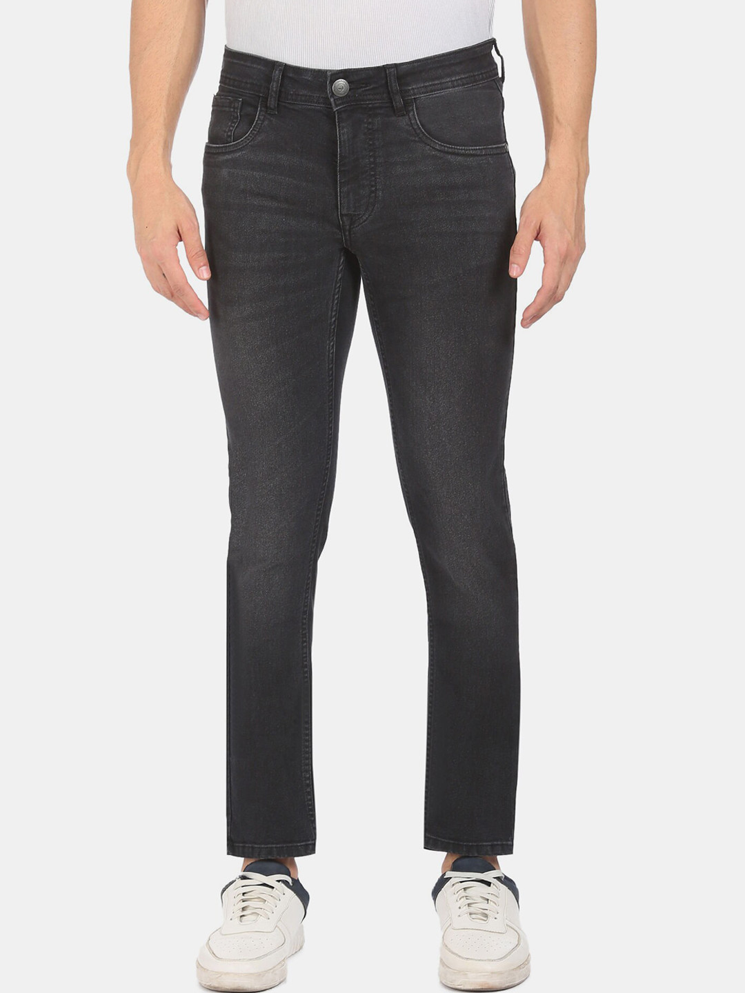 

Ruggers Men Black Mildly Distressed Regular Fit Stretchable Jeans
