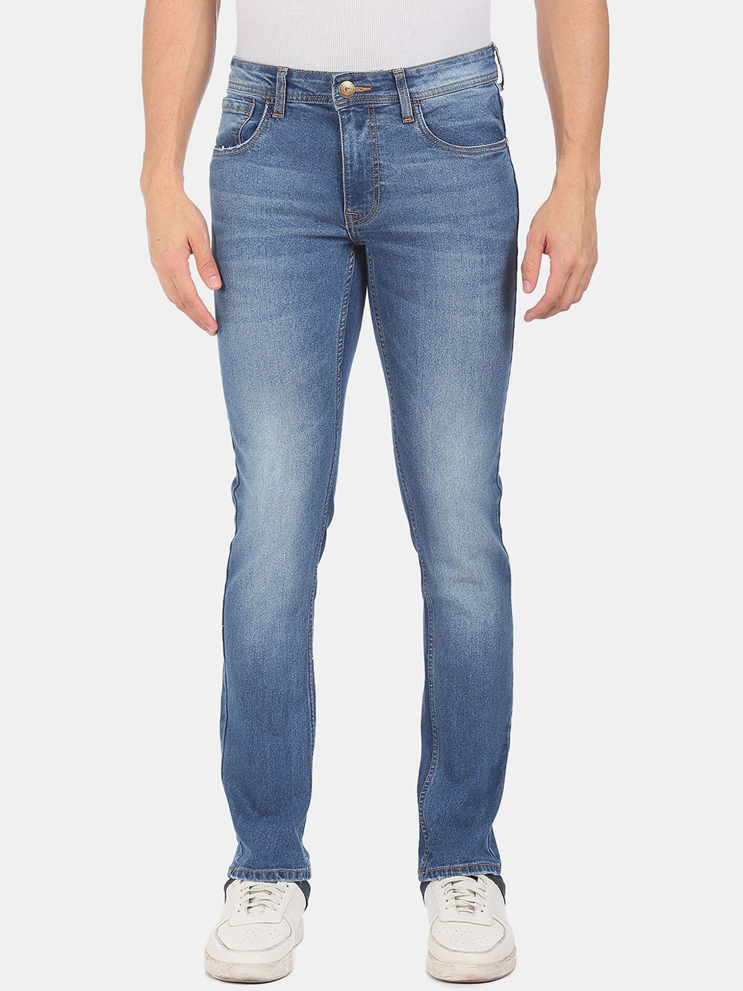 

Ruggers Men Blue Light Fade Jeans